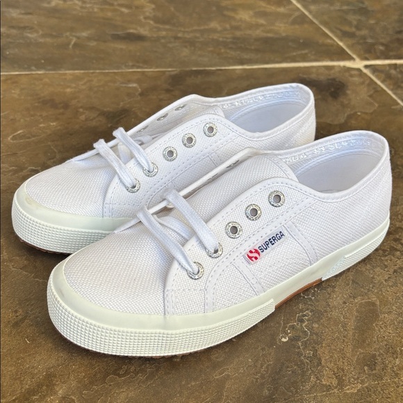 Superga White Sneaker - Picture 4 of 14